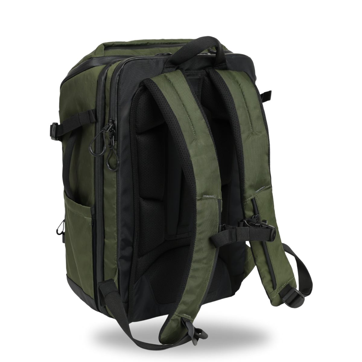 Adapt backpack 25L - Versatile travel & camera backpack | compagnon
